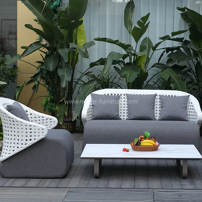 قاب آلومینیومی در فضای باز دست سفید بافته شده مبل پشتی Rattan