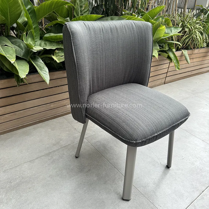 مجموعه بالکن میز قهوه مربع در فضای باز